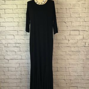 Suzanne Betro black maxi dress NWT size large
